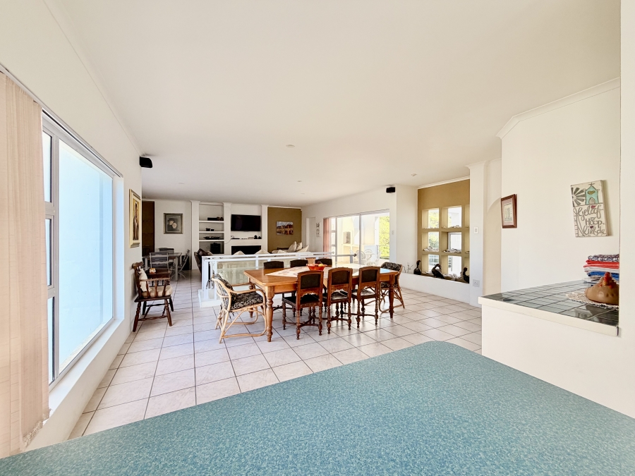 5 Bedroom Property for Sale in Vermont Western Cape